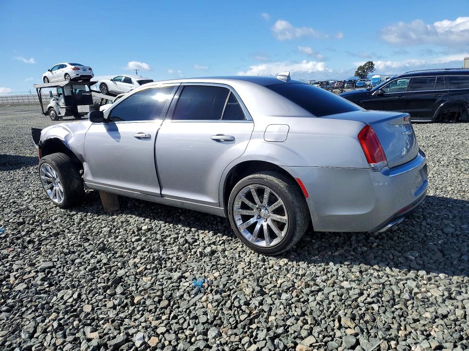 2015 Chrysler 300 მანქანა იყიდება აუქციონზე, vin: 2C3CCAAG1FH792674, აუქციონის ნომერი: 78287725