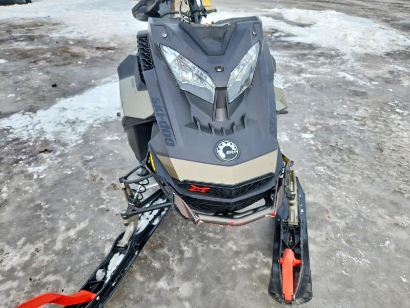 Продажа на аукционе авто 2022 Skid 850, vin: 2BPSTHNC1NV000014, номер лота: 77760025