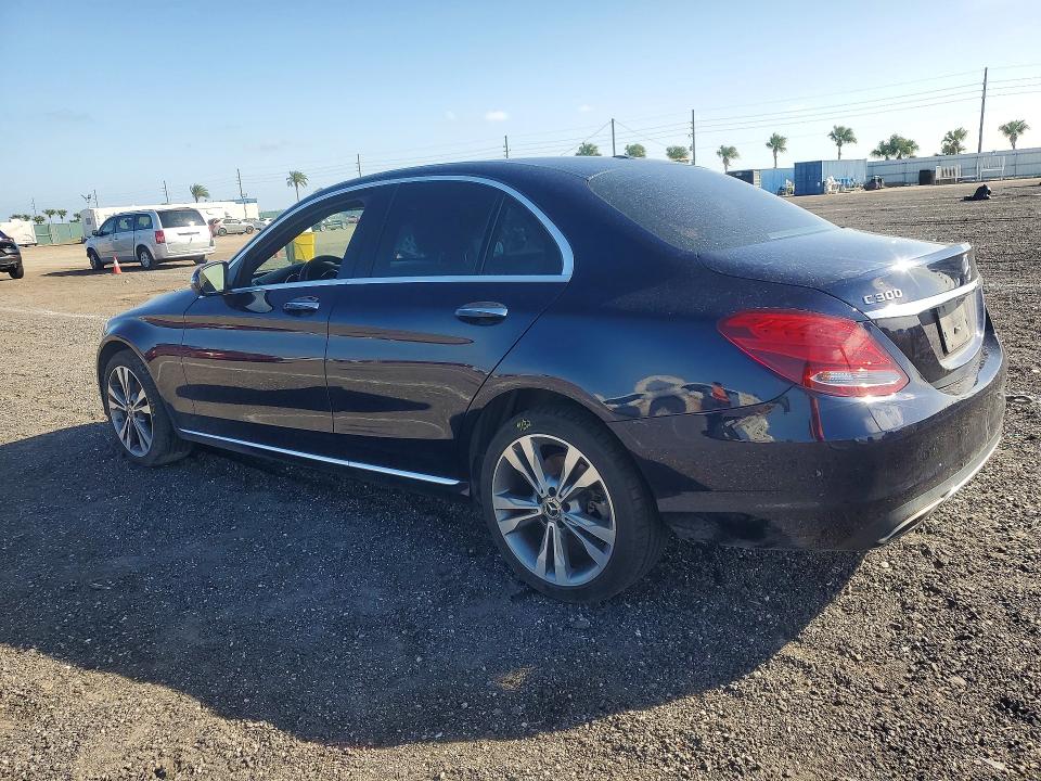 77014725 :رقم المزاد ، 55SWF4KB8JU242678 vin ، 2018 Mercedes-benz C مزاد بيع