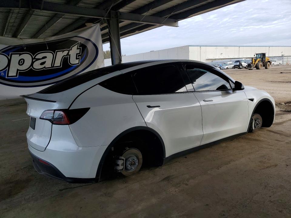 2023 Tesla Model Y მანქანა იყიდება აუქციონზე, vin: 7SAYGDEE6PF693729, აუქციონის ნომერი: 78689805
