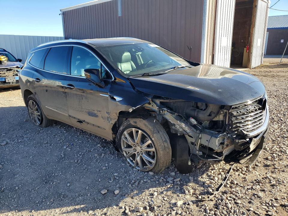 2022 Buick Enclave მანქანა იყიდება აუქციონზე, vin: 5GAEVBKW3NJ133388, აუქციონის ნომერი: 77599935