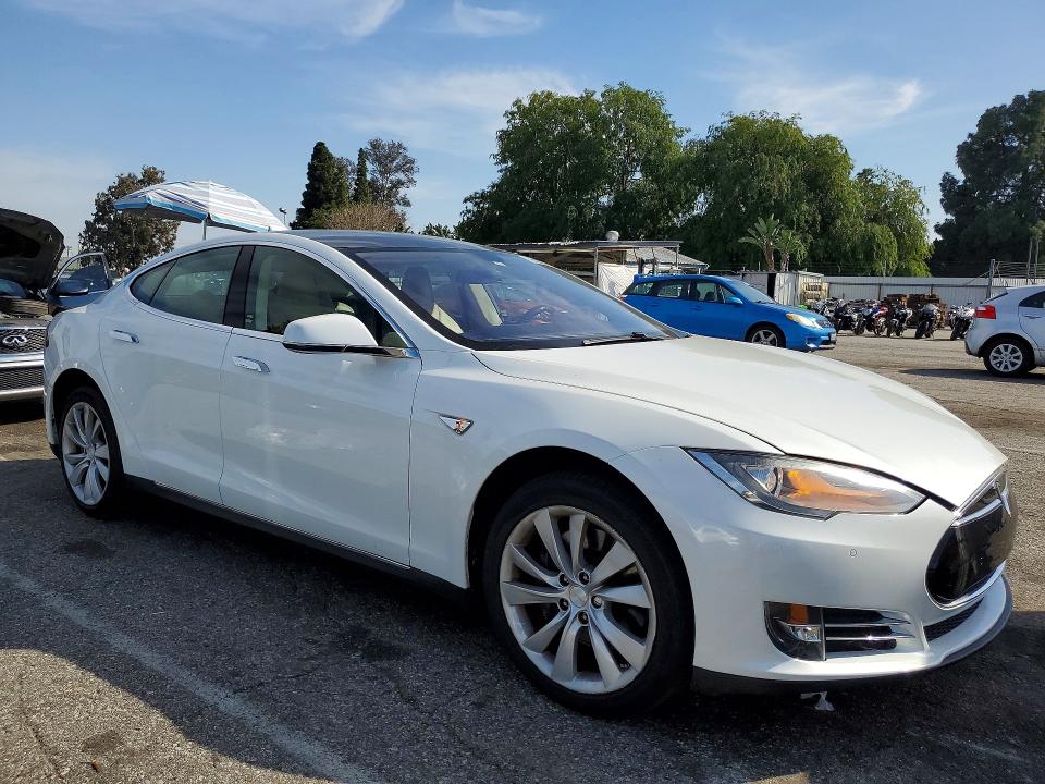 Продаж на аукціоні авто 2014 Tesla Model S, vin: 5YJSA1S13EFP32407, номер лоту: 78562895