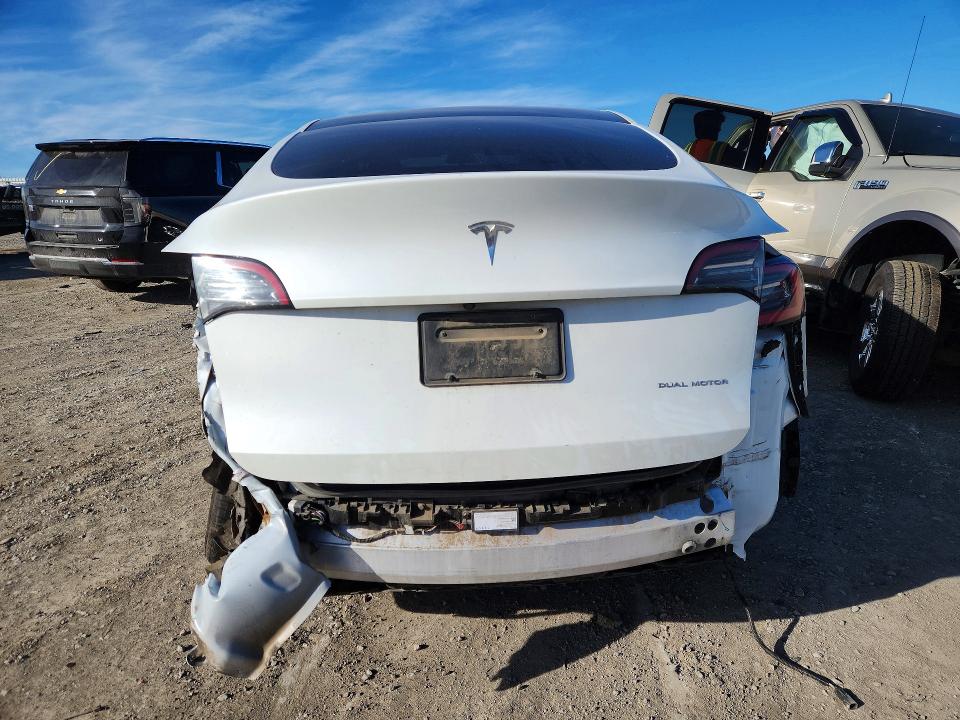 Продажа на аукционе авто 2021 Tesla Model Y, vin: 5YJYGDEE4MF090710, номер лота: 77473945