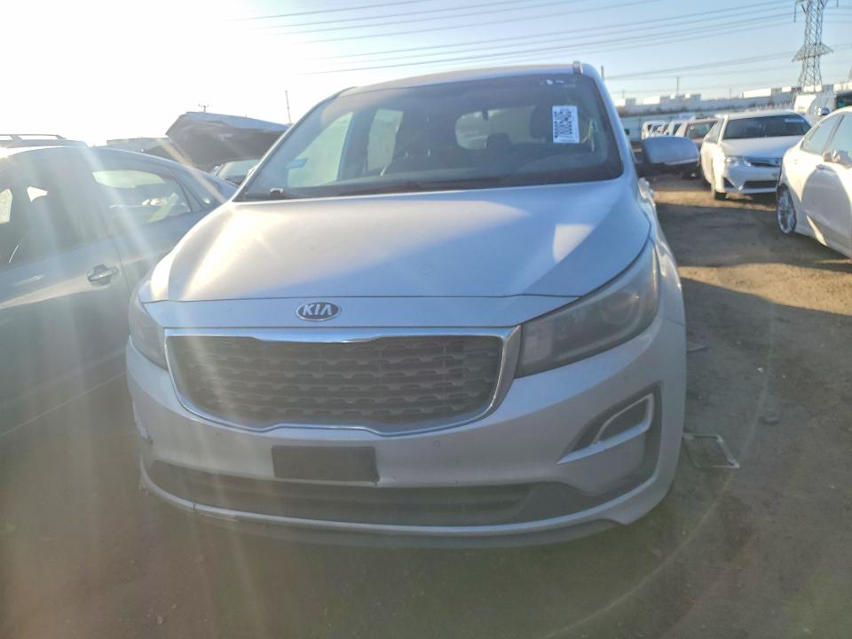 78085405 :رقم المزاد ، KNDMB5C17K6510522 vin ، 2019 Kia Sedona مزاد بيع