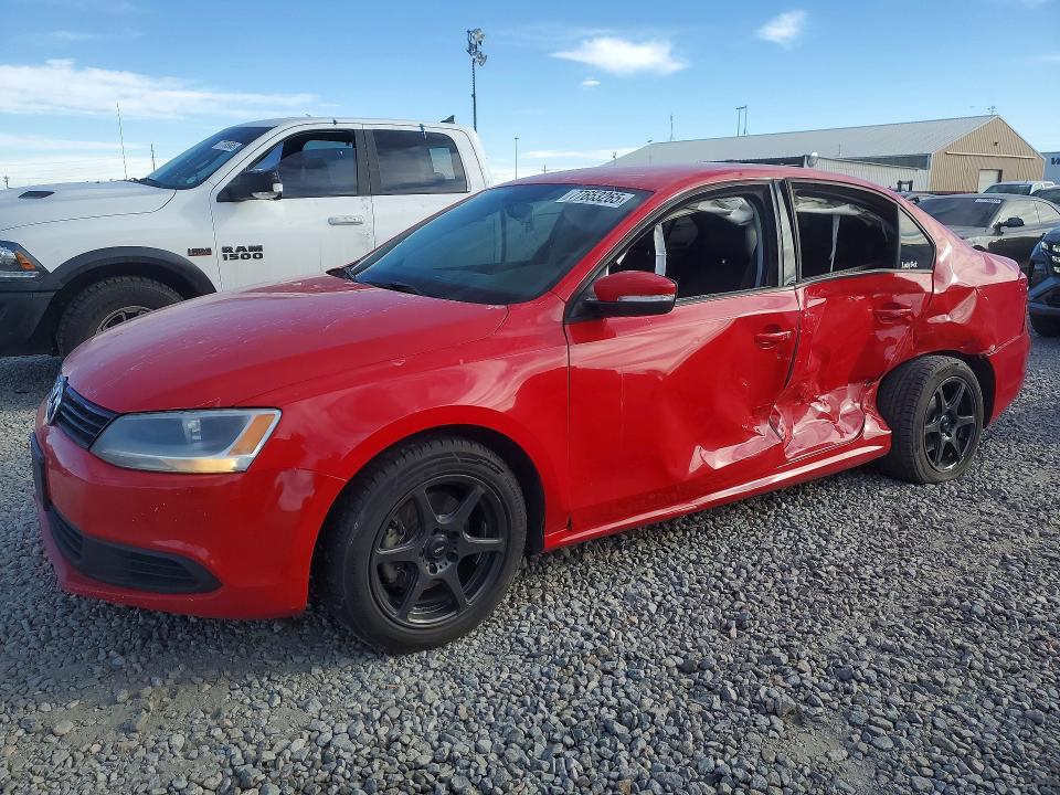 77653265 :رقم المزاد ، 3VWDZ7AJ6BM395967 vin ، 2011 Volkswagen Jetta مزاد بيع