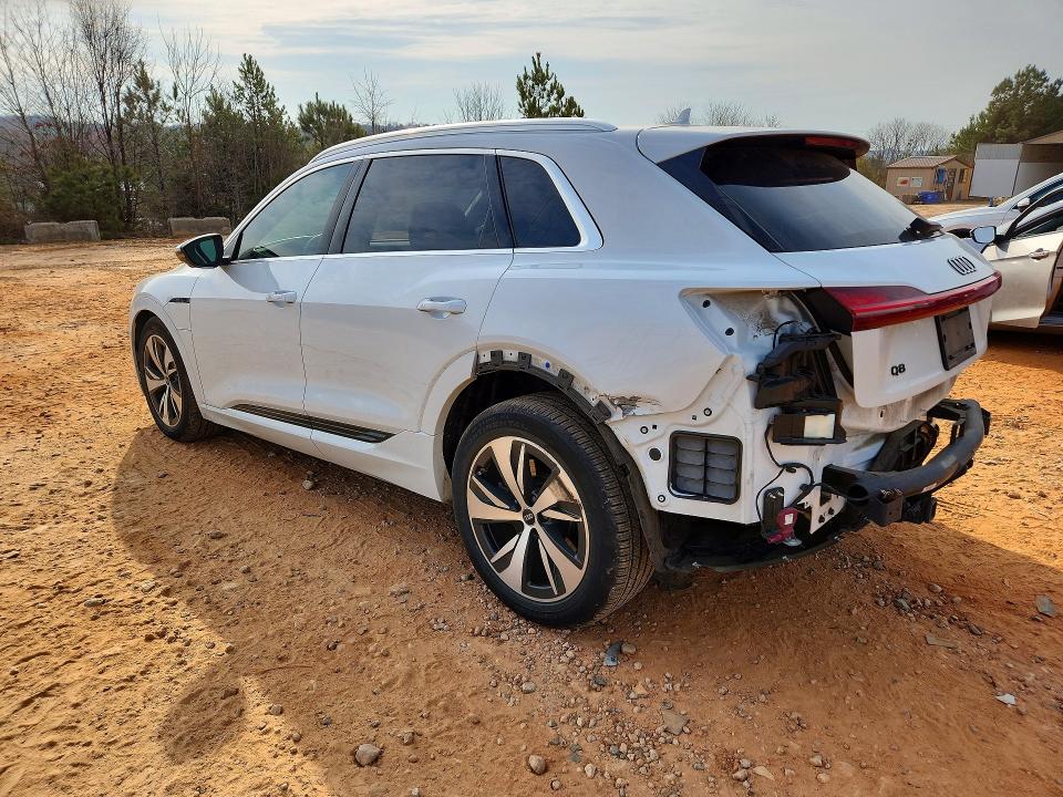 Aukcja sprzedaży 2024 Audi Q8 E-tron, vin: WA15AAGE9RB025761, numer aukcji: 77576995