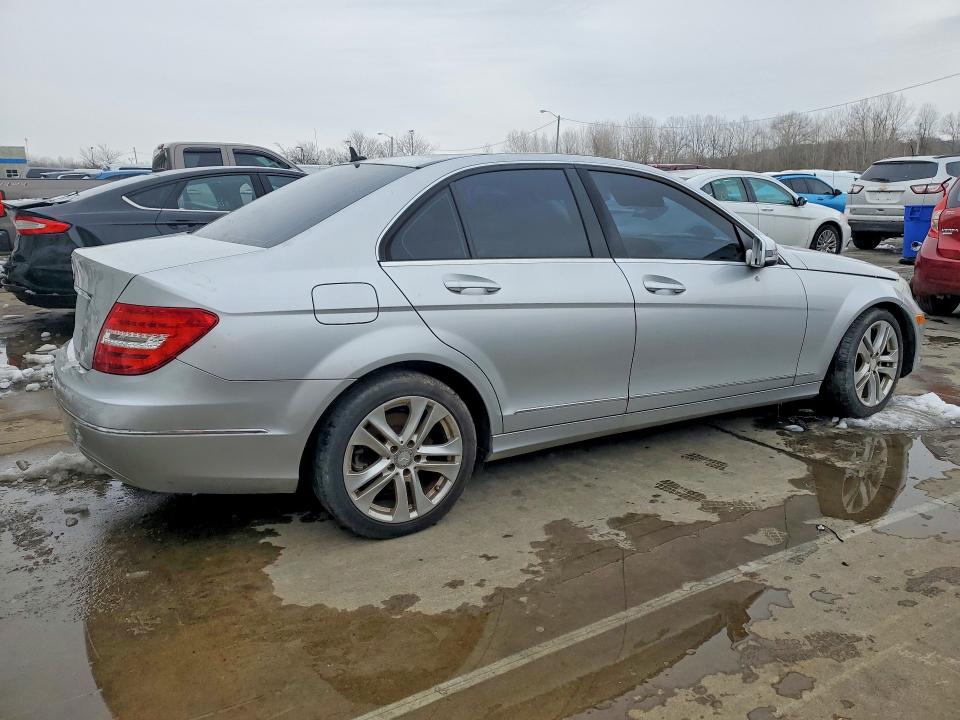 75649985 :رقم المزاد ، WDDGF4HB9DA743465 vin ، 2013 Mercedes-benz C مزاد بيع