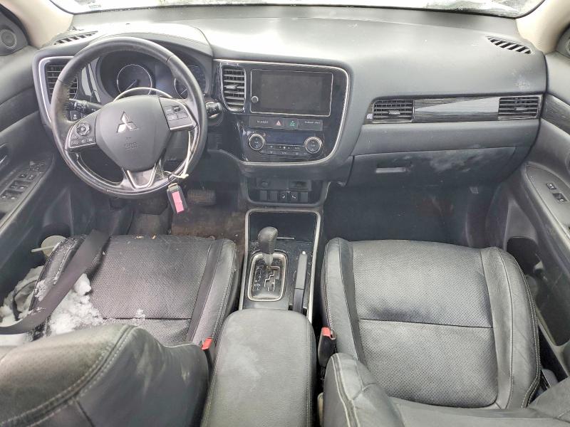 76358555 :رقم المزاد ، JA4AZ2A36JZ600561 vin ، 2018 Mitsubishi Outlander مزاد بيع