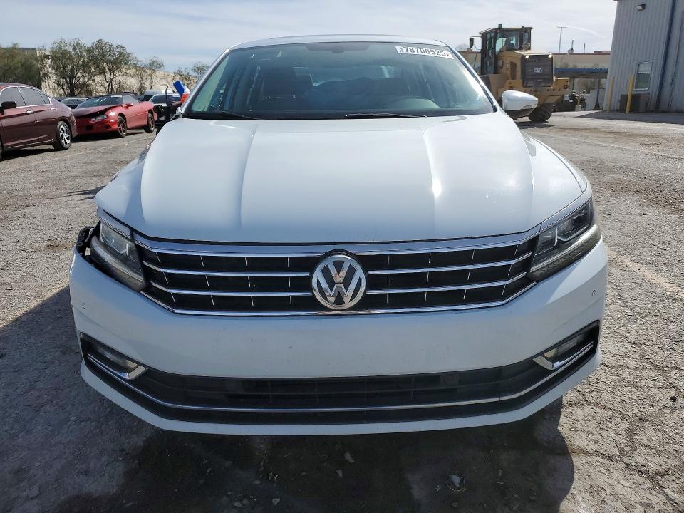 2017 Volkswagen Passat მანქანა იყიდება აუქციონზე, vin: 1VWGT7A37HC068634, აუქციონის ნომერი: 78708525