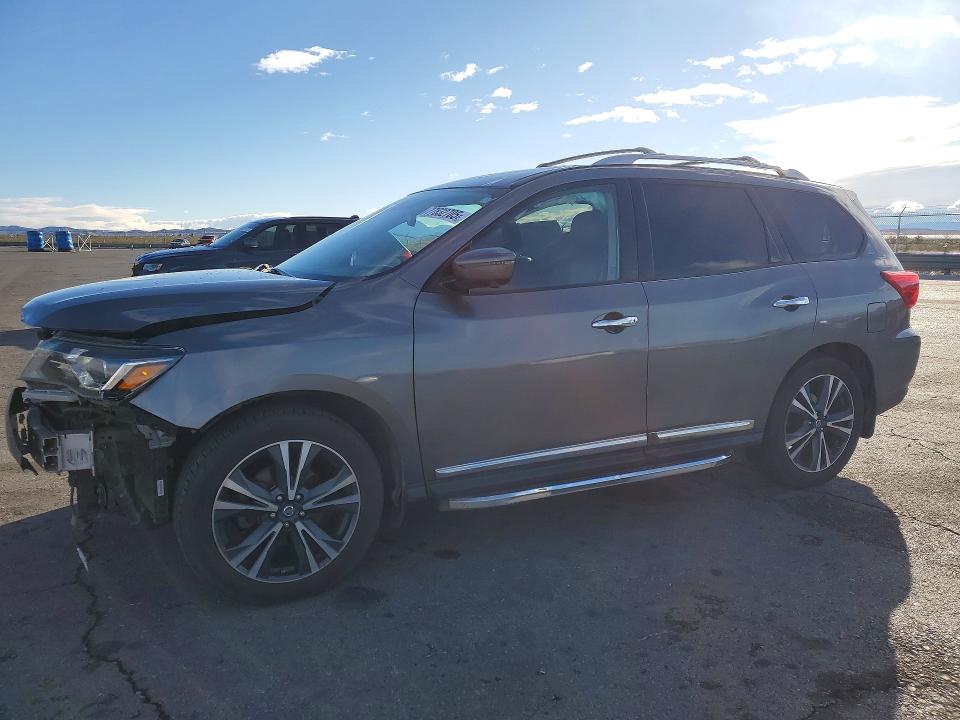 Продажа на аукционе авто 2018 Nissan Pathfinder, vin: 5N1DR2MM7JC651900, номер лота: 77832705