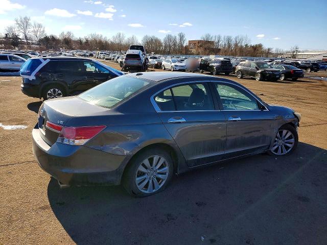 76577925 :رقم المزاد ، 1HGCP3F86BA009789 vin ، 2011 Honda Accord مزاد بيع