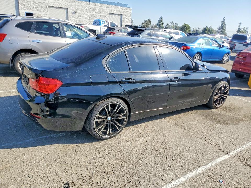 76381575 :رقم المزاد ، WBA3C1C50FK122255 vin ، 2015 Bmw 328 مزاد بيع