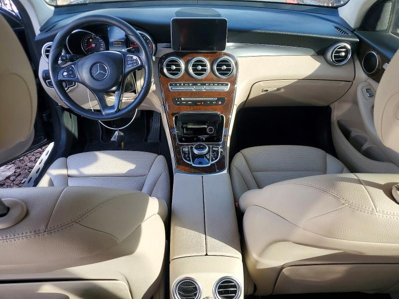 77615285 :رقم المزاد ، WDC0G4JBXHF190749 vin ، 2017 Mercedes-benz Glc مزاد بيع