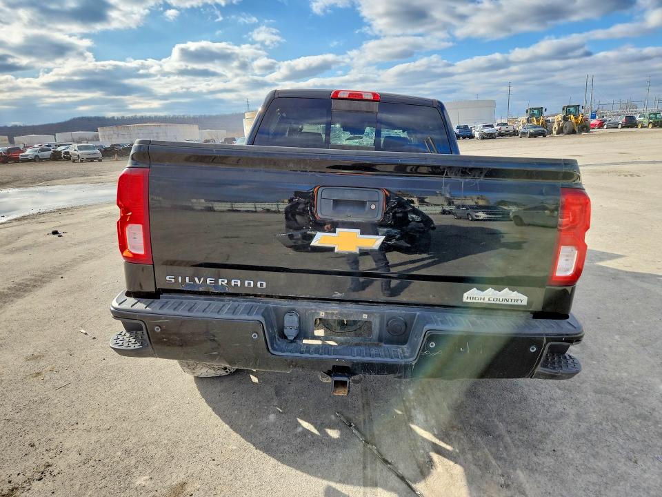 Продаж на аукціоні авто 2018 Chevrolet Silverado K1500 High Country, vin: 3GCUKTEJXJG117063, номер лоту: 85271935