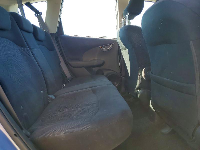 76327175 :رقم المزاد ، JHMGE8H42AC024692 vin ، 2010 Honda Fit مزاد بيع