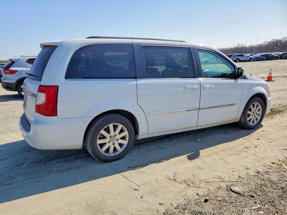 2014 Chrysler Town & Cou მანქანა იყიდება აუქციონზე, vin: 2C4RC1BG2ER448557, აუქციონის ნომერი: 76388225