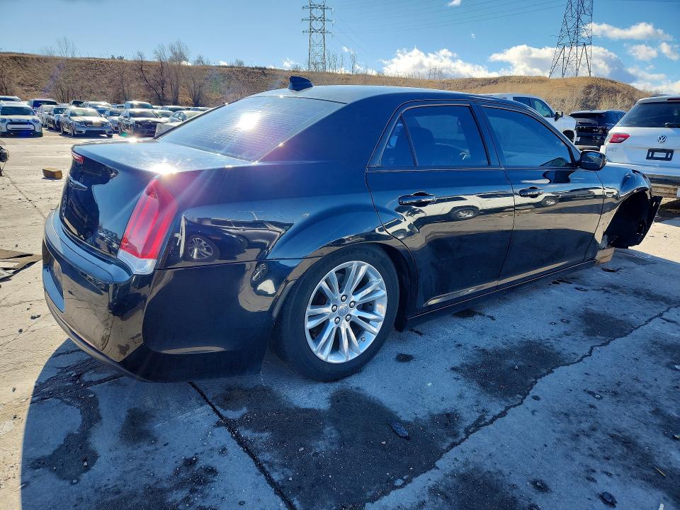 Продаж на аукціоні авто 2016 Chrysler 300, vin: 2C3CCAAG5GH306353, номер лоту: 77430815