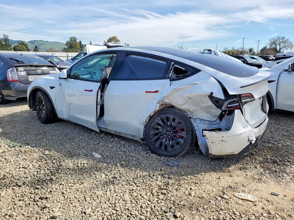 Продажа на аукционе авто 2022 Tesla Model Y, vin: 7SAYGDEF7NF440666, номер лота: 79272145