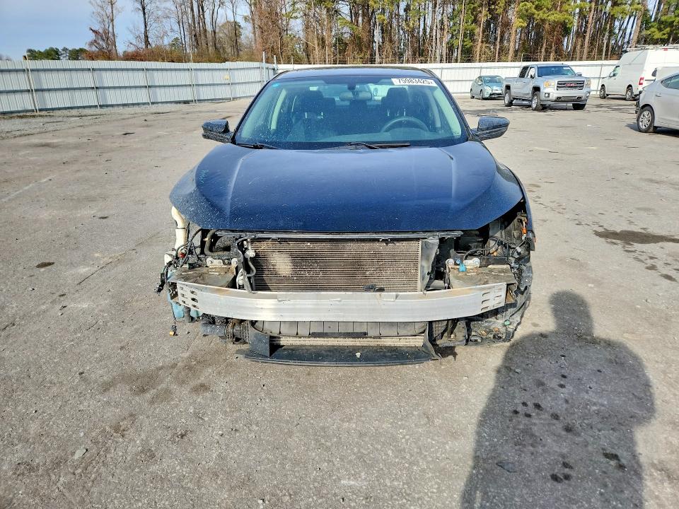 2017 Honda Civic მანქანა იყიდება აუქციონზე, vin: 19XFC1F39HE212648, აუქციონის ნომერი: 75983425