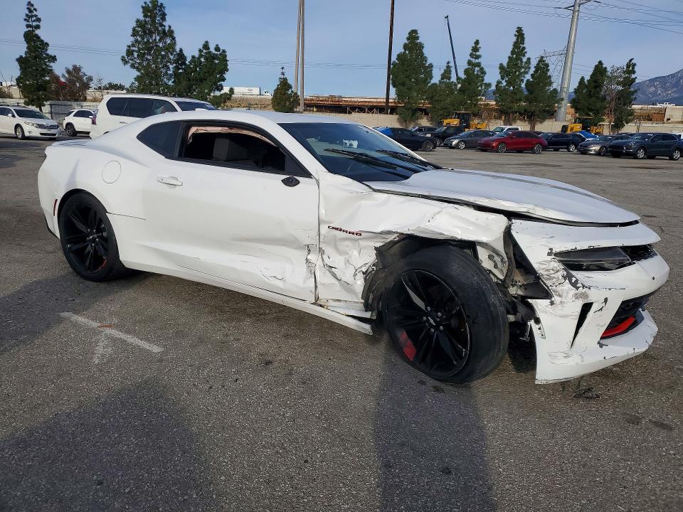 77233915 :رقم المزاد ، 1G1FB1RS3J0135126 vin ، 2018 Chevrolet Camaro مزاد بيع