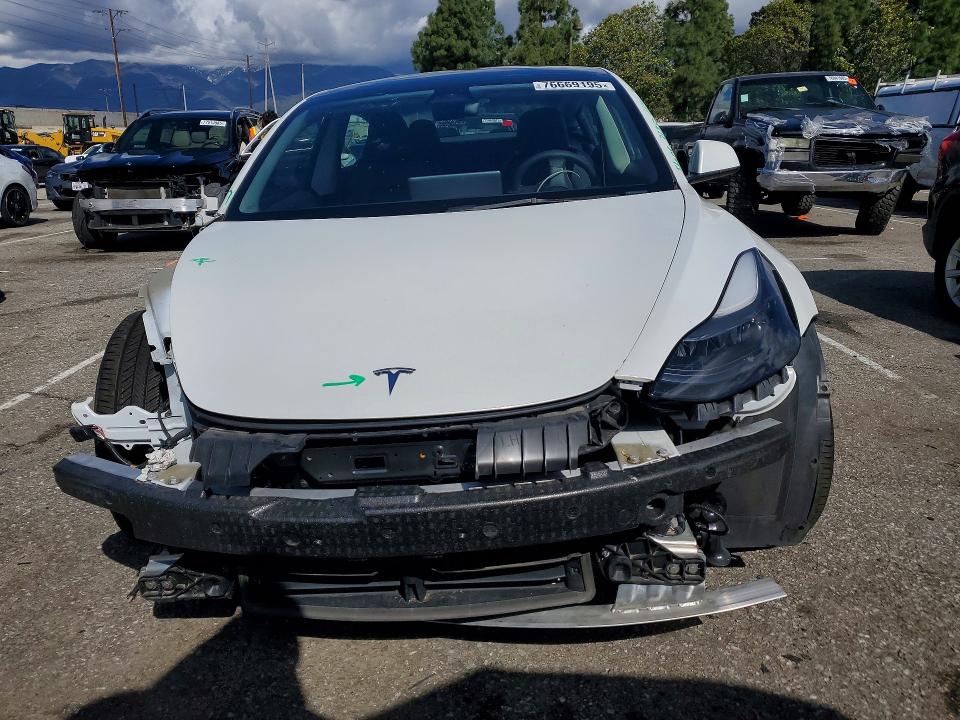 76669195 :رقم المزاد ، 5YJ3E1EA8PF402415 vin ، 2023 Tesla Model 3 مزاد بيع