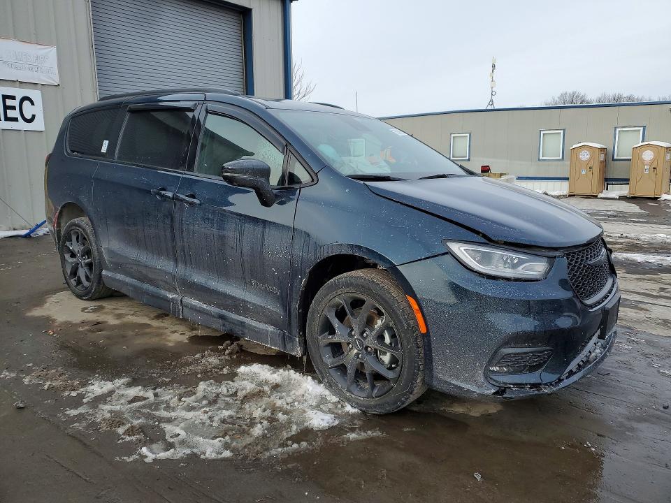 Продажа на аукционе авто 2024 Chrysler Pacifica, vin: 2C4RC1BG3RR102460, номер лота: 75358995
