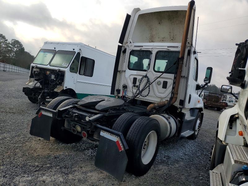 77429055 :رقم المزاد ، 1FUBGEDV9GLHC5622 vin ، 2016 Freightliner Cascadia 1 مزاد بيع