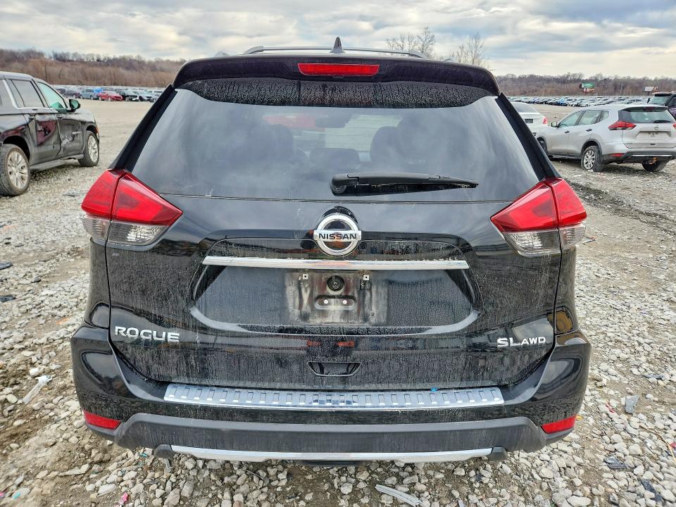 2017 Nissan Rogue მანქანა იყიდება აუქციონზე, vin: 5N1AT2MV4HC868098, აუქციონის ნომერი: 77571065