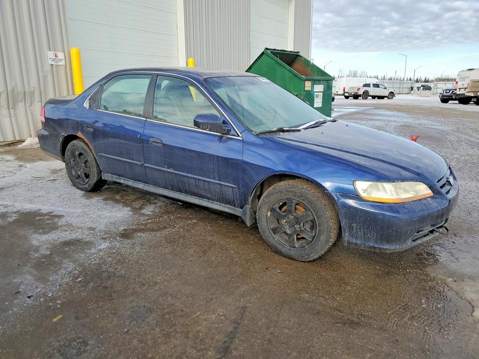 74421495 :رقم المزاد ، 1HGCG56401A813674 vin ، 2001 Honda Accord مزاد بيع