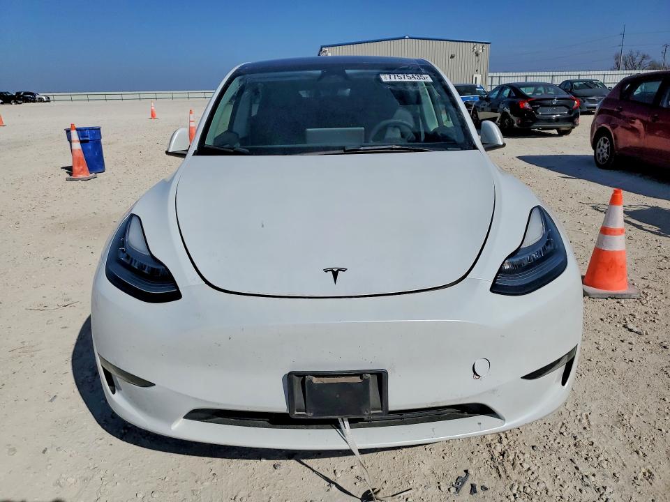 2023 Tesla Model Y მანქანა იყიდება აუქციონზე, vin: 7SAYGDEE7PA147986, აუქციონის ნომერი: 77575435