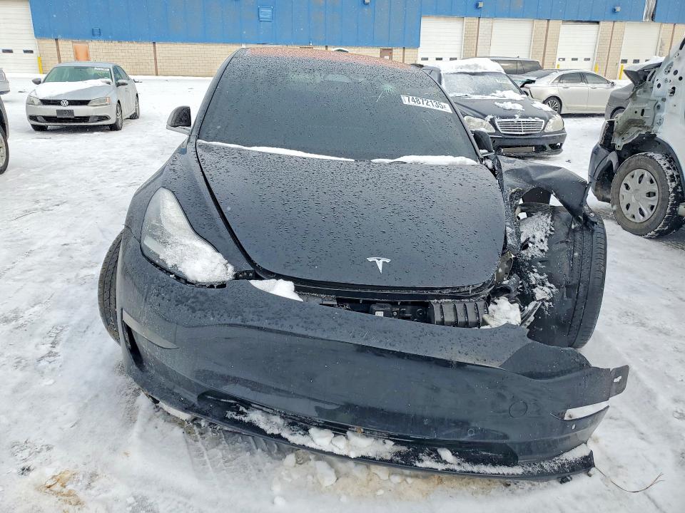 Продажа на аукционе авто 2018 Tesla Model 3, vin: 5YJ3E1EA4JF179443, номер лота: 74872135