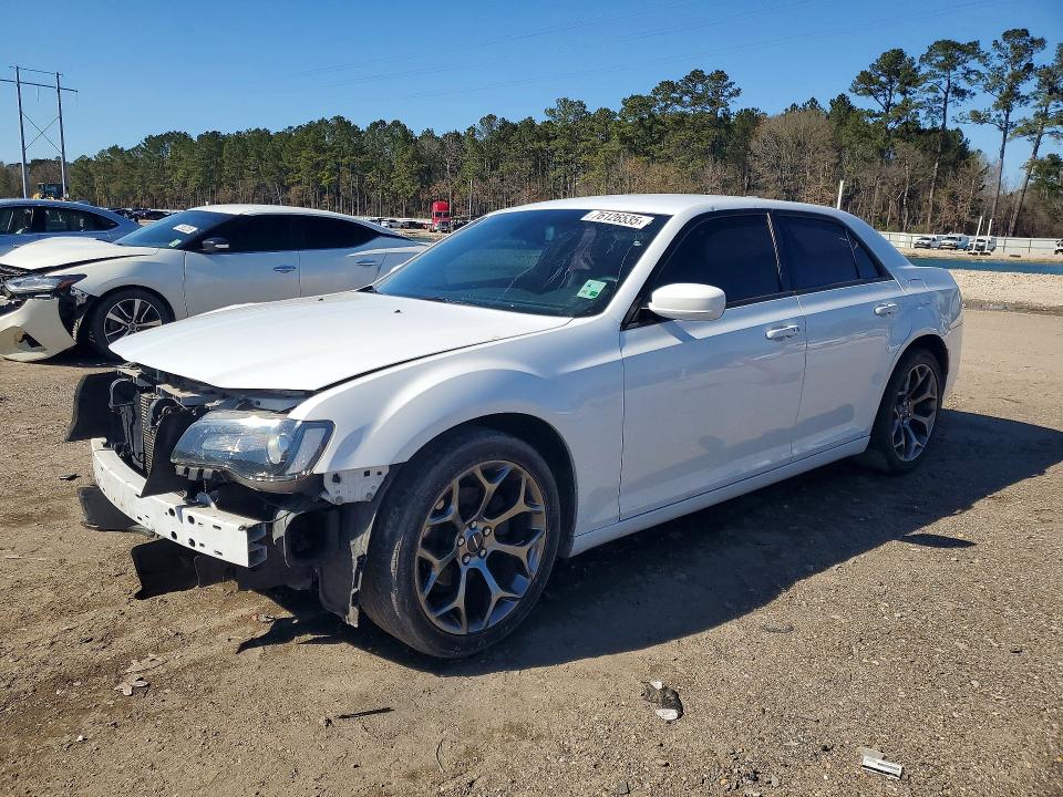 Auction sale of the 2018 Chrysler 300, vin: 2C3CCABG5JH214357, lot number: 76126535
