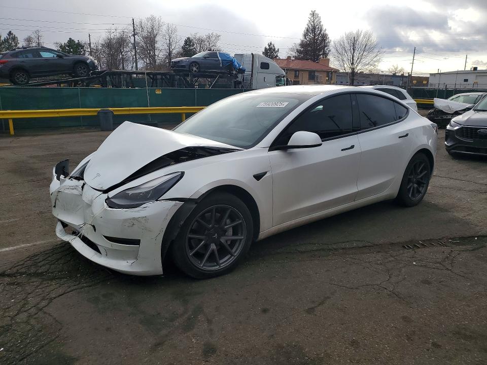 75920925 :رقم المزاد ، 5YJ3E1EB2MF010079 vin ، 2021 Tesla Model 3 مزاد بيع