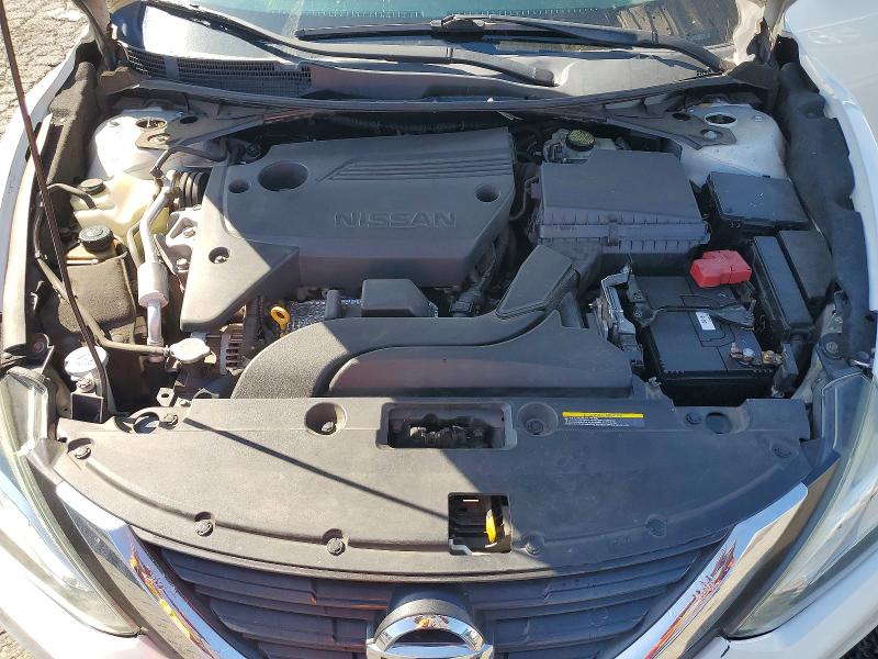 2017 Nissan Altima მანქანა იყიდება აუქციონზე, vin: 1N4AL3APXHN320178, აუქციონის ნომერი: 76827365