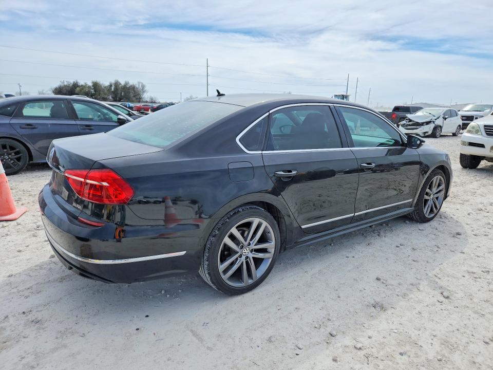 79040745 :رقم المزاد ، 1VWAS7A31GC059273 vin ، 2016 Volkswagen Passat مزاد بيع