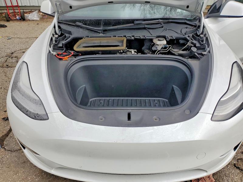 77389885 :رقم المزاد ، 5YJYGDEE3MF131070 vin ، 2021 Tesla Model Y مزاد بيع