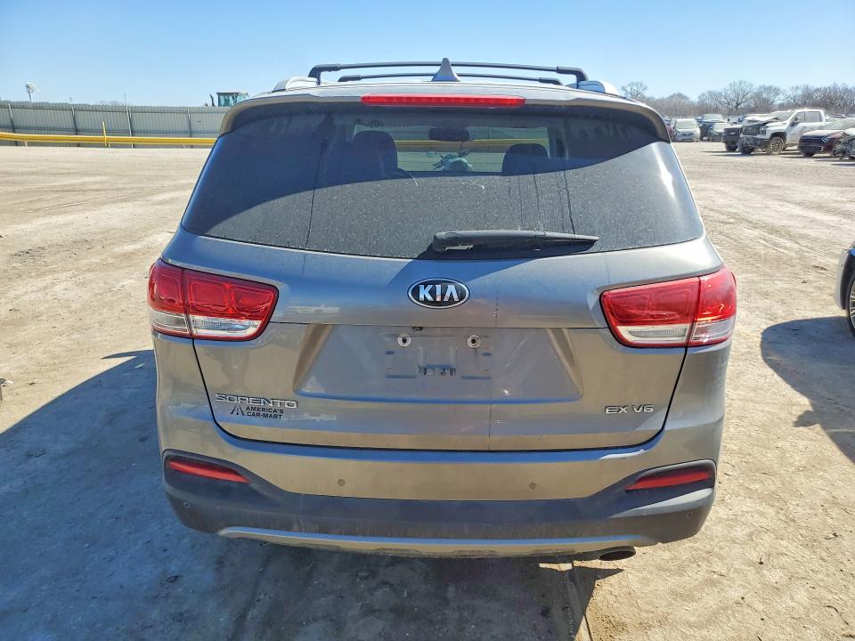 2018 Kia Sorento მანქანა იყიდება აუქციონზე, vin: 5XYPHDA54JG418453, აუქციონის ნომერი: 77238795