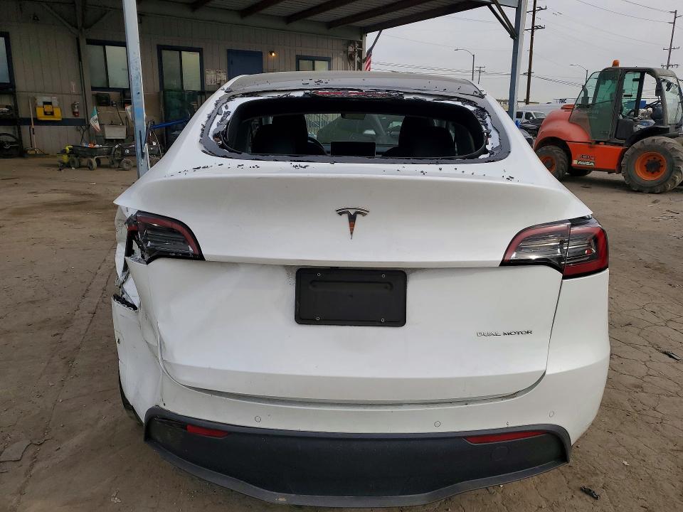 75698035 :رقم المزاد ، 7SAYGDEE5NF433626 vin ، 2022 Tesla Model Y مزاد بيع