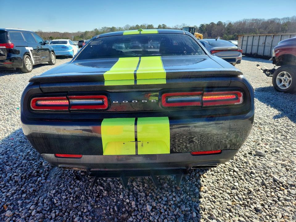 77574235 :رقم المزاد ، 2C3CDZBT9HH587260 vin ، 2017 Dodge Challenger مزاد بيع