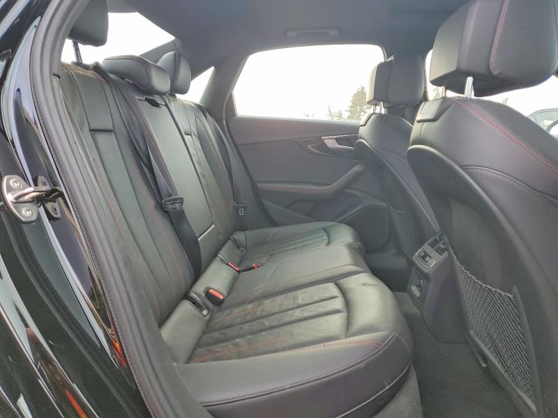 76056675 :رقم المزاد ، WAUENAF40JA021883 vin ، 2018 Audi A4 مزاد بيع