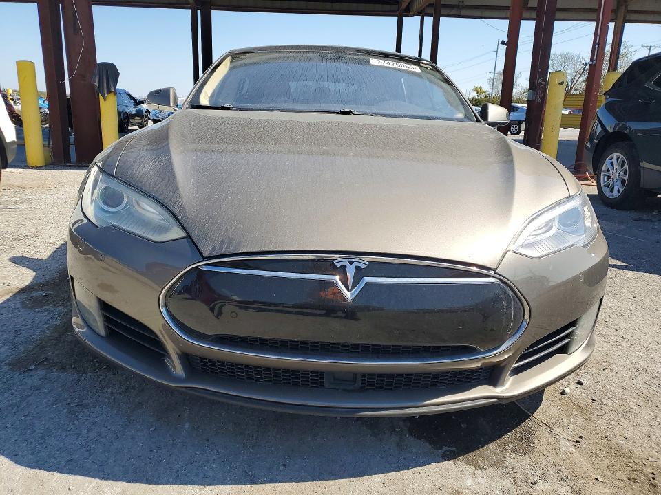 2015 Tesla Model S მანქანა იყიდება აუქციონზე, vin: 5YJSA1S24FF089186, აუქციონის ნომერი: 77476065