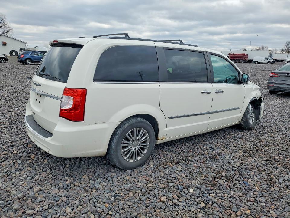 2013 Chrysler Town & Country მანქანა იყიდება აუქციონზე, vin: 2C4RC1CG8DR531746, აუქციონის ნომერი: 78311555
