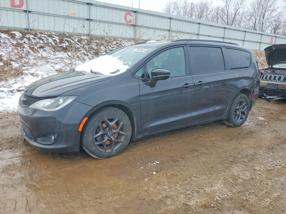 78659505 :رقم المزاد ، 2C4RC1GG9KR617638 vin ، 2019 Chrysler Pacifica مزاد بيع