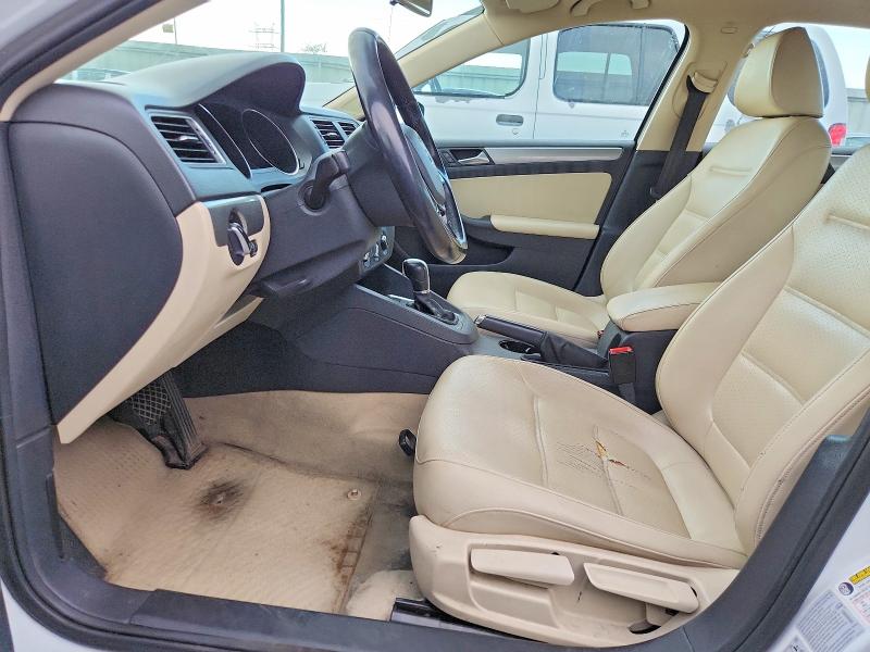 75498285 :رقم المزاد ، 3VWD17AJ0FM264059 vin ، 2015 Volkswagen Jetta مزاد بيع