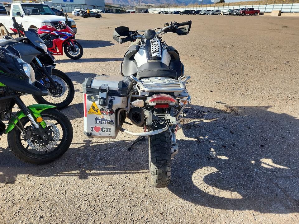 76833795 :رقم المزاد ، WB1048009CZX67118 vin ، 2012 Bmw R1200 مزاد بيع