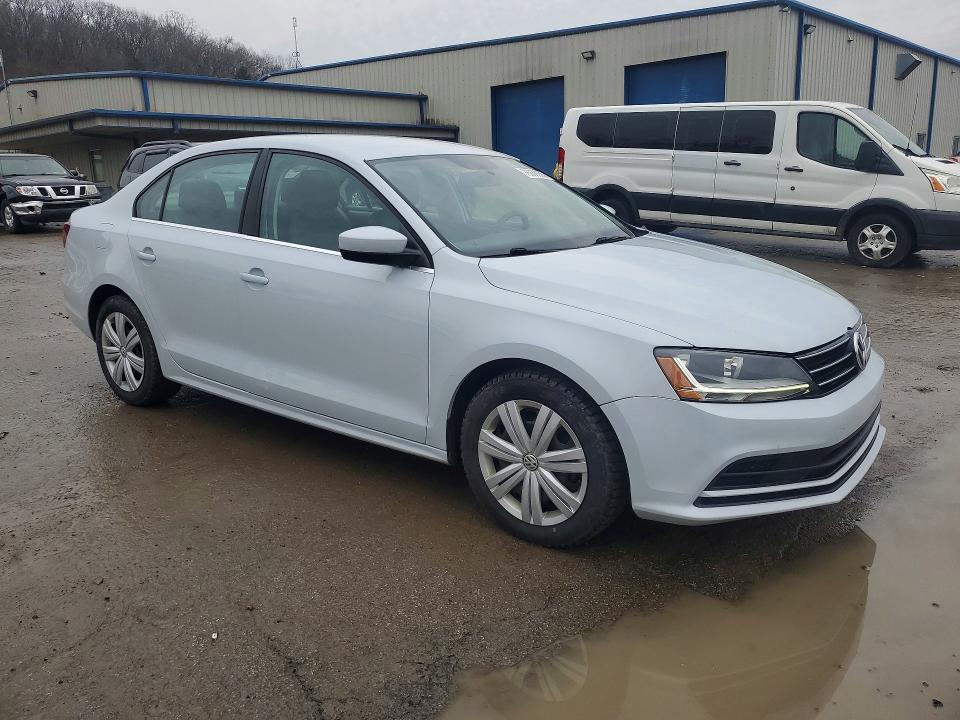 78036555 :رقم المزاد ، 3VW2B7AJXHM414895 vin ، 2017 Volkswagen Jetta مزاد بيع