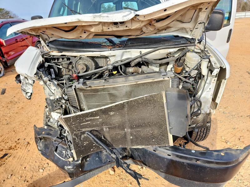 49002756 :رقم المزاد ، 1GCWGAFF5H1346431 vin ، 2017 Chev Express G2500 مزاد بيع