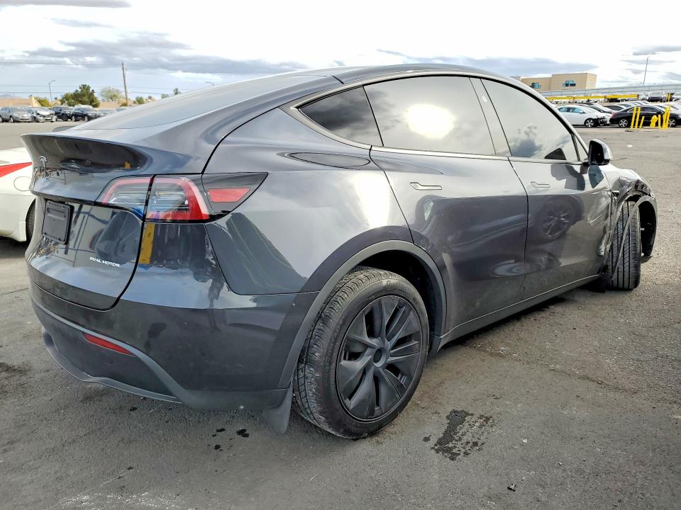 77233935 :رقم المزاد ، 7SAYGDEE4RF198416 vin ، 2024 Tesla Model Y مزاد بيع