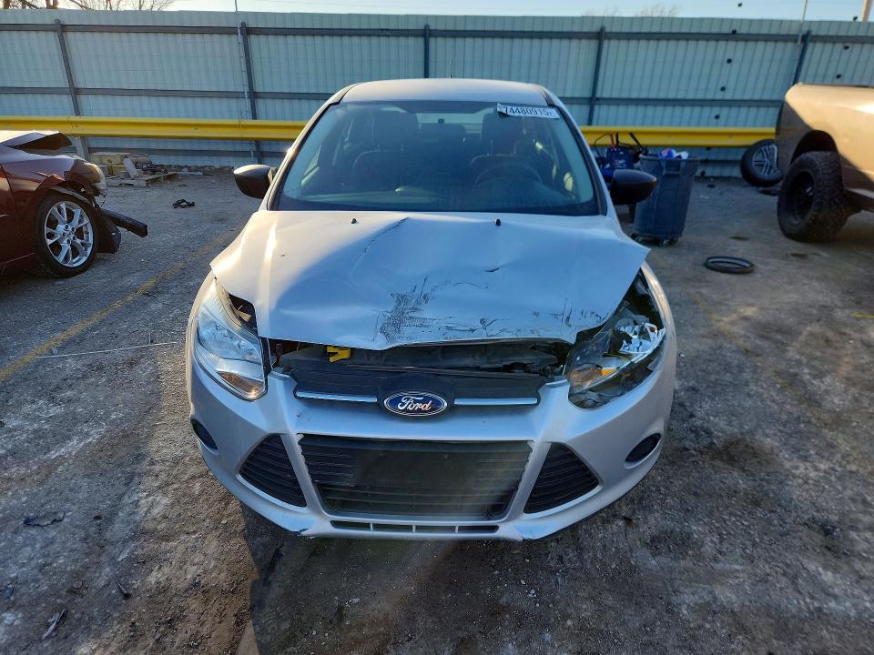 2013 Ford Focus მანქანა იყიდება აუქციონზე, vin: 1FADP3E2XDL226629, აუქციონის ნომერი: 74480915
