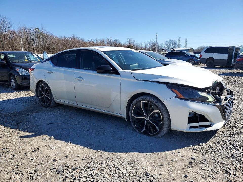 2024 Nissan Altima მანქანა იყიდება აუქციონზე, vin: 1N4BL4CV5RN318913, აუქციონის ნომერი: 77183875